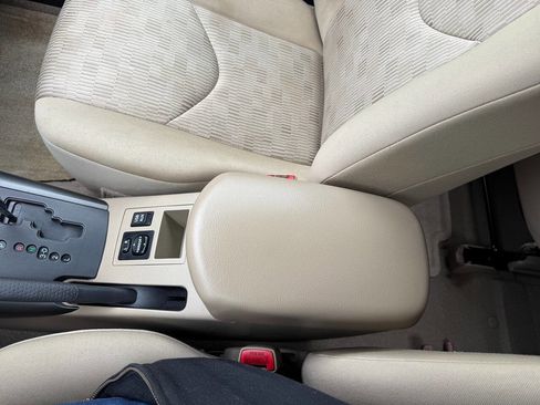Used 2012 Toyota RAV4 4WD w/ Value Pkg image 24