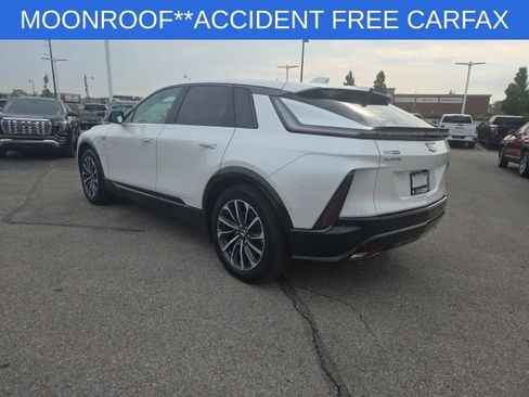 Used 2024 Cadillac Lyriq Sport RWD image 16