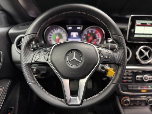 Used 2014 Mercedes-Benz CLA 250 image 17