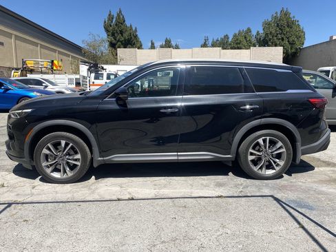 Certified 2023 INFINITI QX60 Luxe w/ Cargo Package FWD image 3