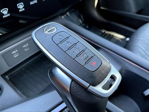 Used 2026 Nissan Sentra SV w/ SV Convenience Package FWD image 37