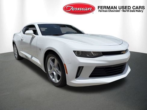 Used 2016 Chevrolet Camaro LT RWD image 9