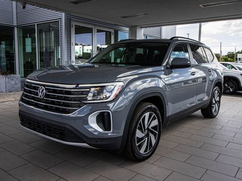 New 2026 Volkswagen Atlas SE FWD image 12