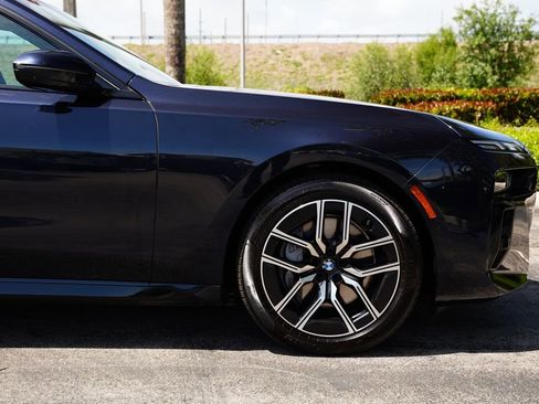 Used 2025 BMW 740i xDrive image 9