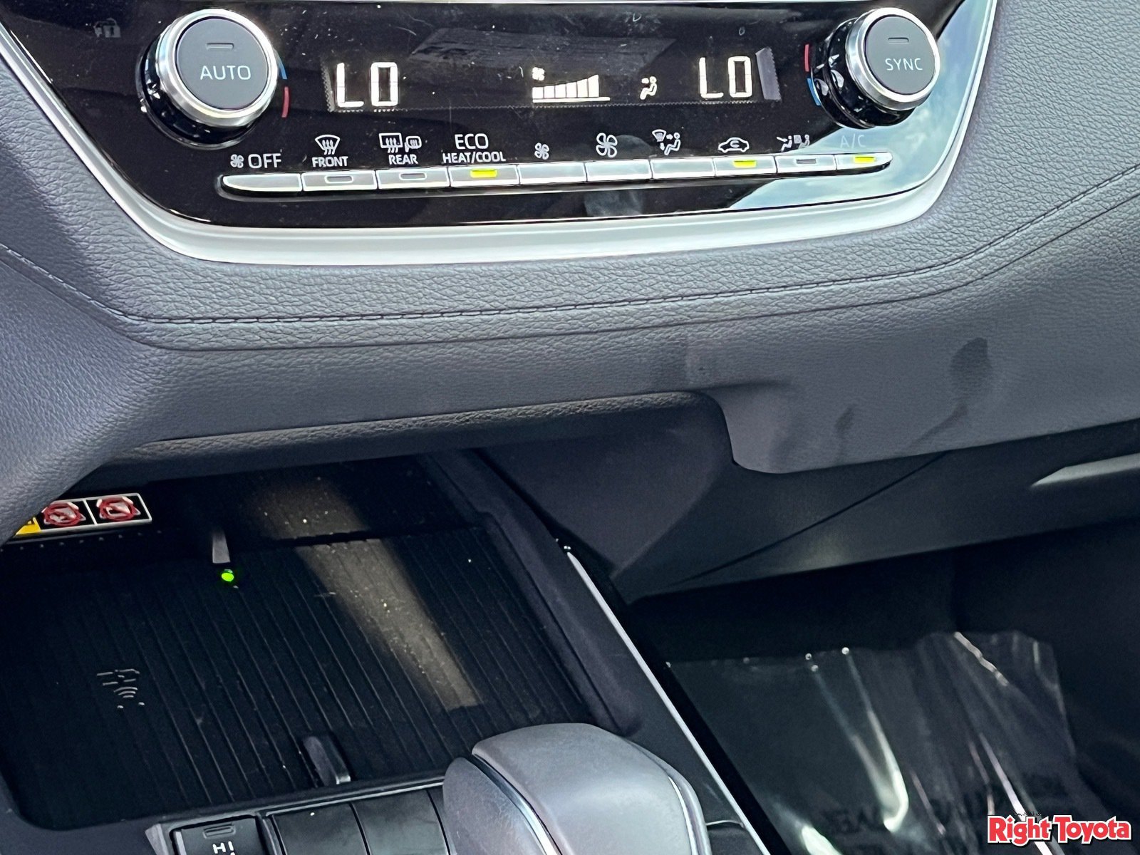 Certified 2026 Toyota Corolla Cross XLE w/ Convenience Package FWD image 30