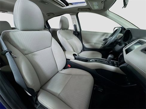 Used 2017 Honda HR-V EX image 30