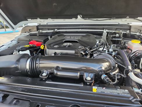 Used 2025 Jeep Wrangler Sport image 25