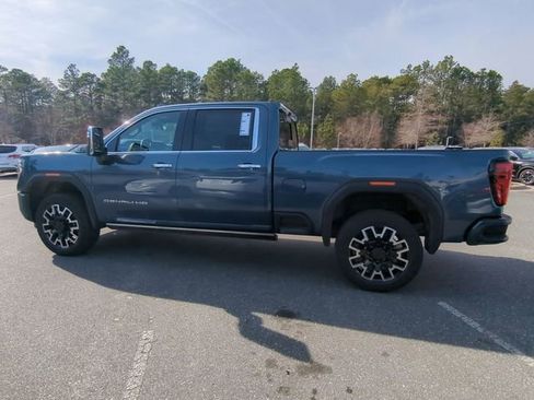 New 2026 GMC Sierra 2500 Denali Ultimate image 9