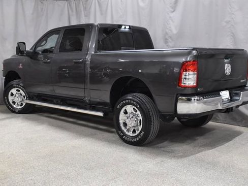 Used 2024 RAM 2500 Tradesman w/ Chrome Appearance Group image 6