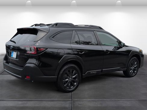 Used 2024 Subaru Outback Onyx Edition AWD/4WD image 5