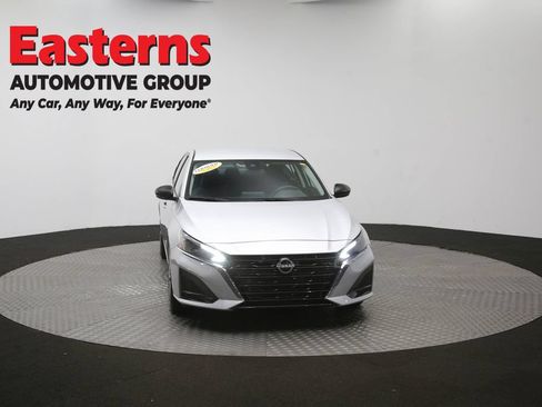 Used 2024 Nissan Altima 2.5 SV FWD image 51