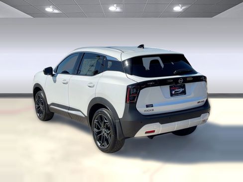 New 2026 Nissan Kicks SR w/ SR Premium Package image 3