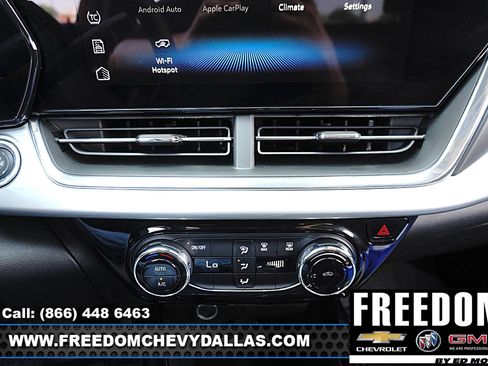 Used 2026 Chevrolet Trax LT FWD image 17