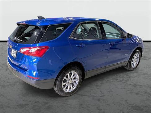 Used 2019 Chevrolet Equinox LS AWD/4WD image 4