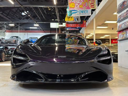 Used 2022 McLaren 720S Performance RWD image 2
