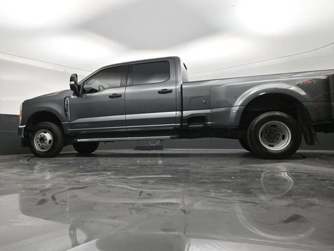 Used 2023 Ford F350 XLT w/ Camper Package AWD/4WD image 20