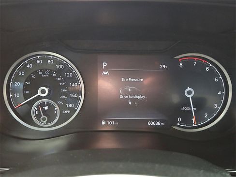 Used 2022 Genesis G70 3.3T w/ Sport Advanced Package image 13