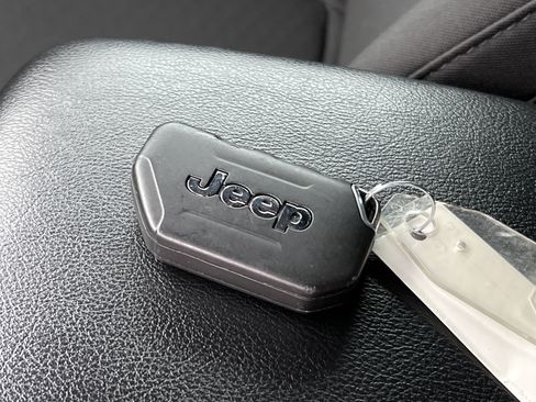 Used 2023 Jeep Wrangler Sport image 36