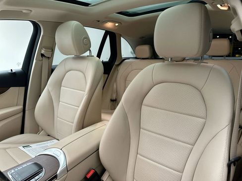 Used 2022 Mercedes-Benz GLC 300 4MATIC image 22