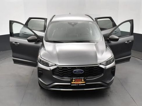Used 2024 Ford Escape ST-Line FWD image 10