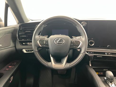 Used 2024 Lexus RX 350 FWD w/ Convenience Package image 13
