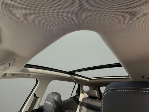 Certified 2024 GMC Terrain Denali w/ Denali Premium Package image 19