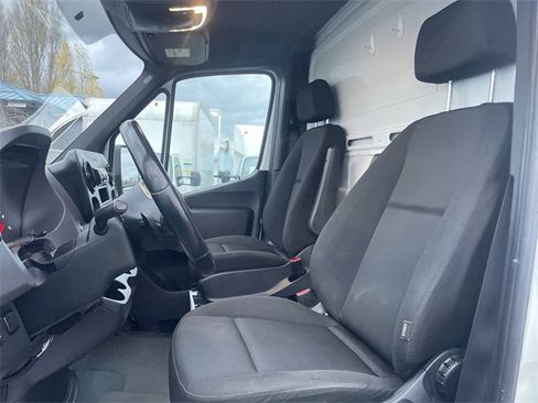 Used 2019 Mercedes-Benz Sprinter 170 w/ Chrome Grille Package image 10