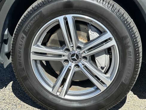 Used 2022 Mercedes-Benz GLC 300 image 32