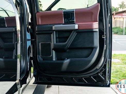 Used 2020 Ford F350 Platinum w/ Tremor Off-Road Package image 12