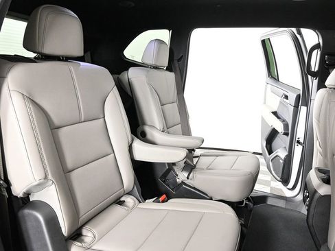 New 2026 GMC Acadia Elevation w/ Elevation Premium Package image 22