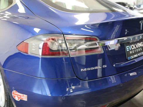 Used 2016 Tesla Model S 90D AWD/4WD image 20