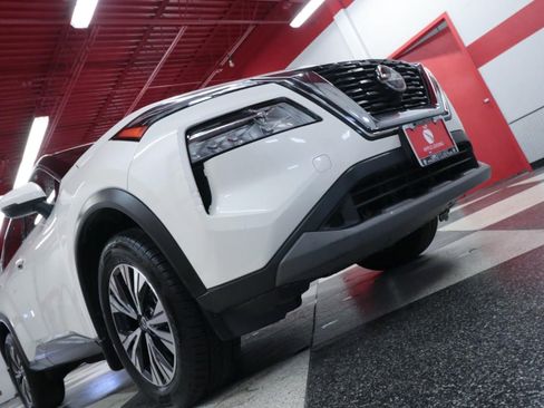 Used 2021 Nissan Rogue SV image 35