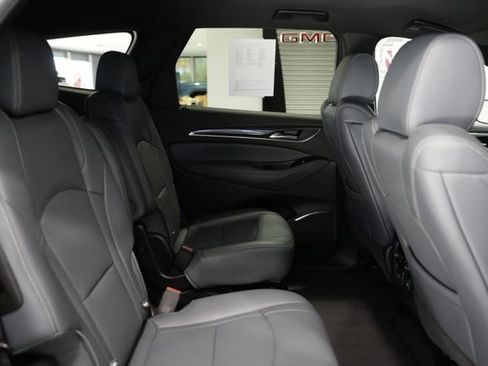 Used 2024 Buick Enclave Premium AWD/4WD image 21