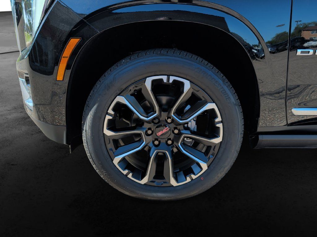 New 2026 GMC Yukon Denali w/ Denali Reserve Package AWD/4WD image 11