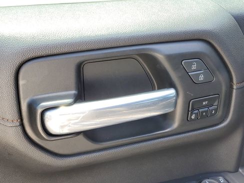 Used 2020 GMC Sierra 1500 AT4 w/ AT4 Premium Package AWD/4WD image 18