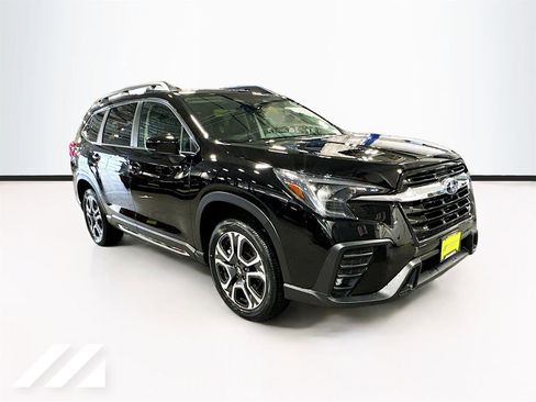 New 2026 Subaru Ascent Limited AWD/4WD image 3