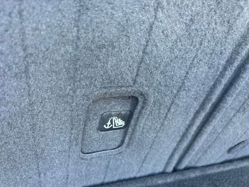 Used 2022 Nissan Rogue SL image 45