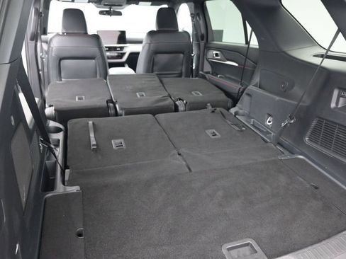 Used 2025 Ford Explorer ST-Line RWD image 11