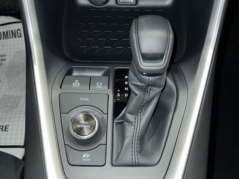 New 2025 Toyota RAV4 LE image 24