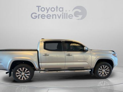 Used 2022 Toyota Tacoma Limited AWD/4WD image 7