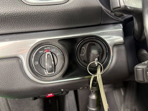 Certified 2023 Porsche 718 Boxster RWD image 25