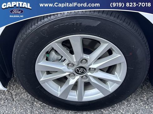 Used 2025 Toyota Camry LE FWD image 13