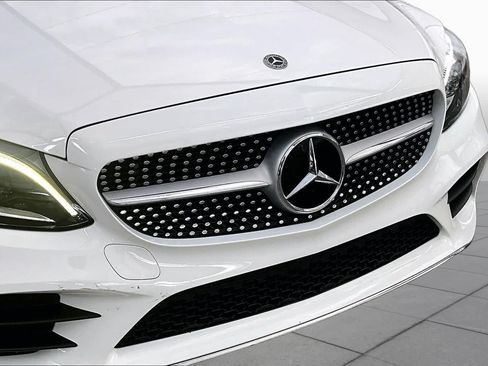 Used 2019 Mercedes-Benz C 300 Sedan image 29