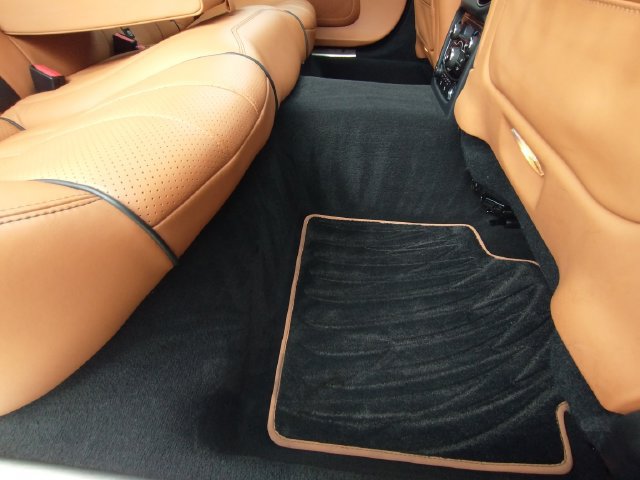 Used 2011 Jaguar XJ L RWD image 46