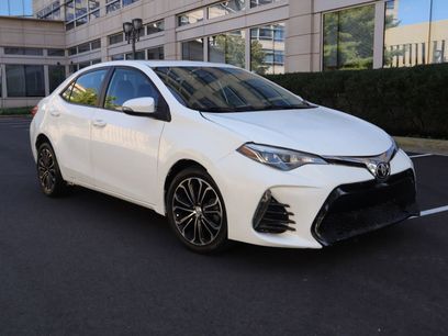 Used 2018 Toyota Corolla SE w/ SE Premium Package
