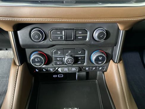 Used 2023 Chevrolet Tahoe High Country image 24