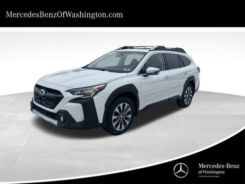 Used 2023 Subaru Outback Touring image 1