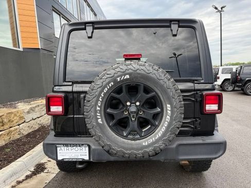 Used 2021 Jeep Wrangler Unlimited Sport AWD/4WD image 4