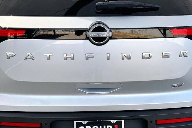 Certified 2024 Nissan Pathfinder SV FWD image 10
