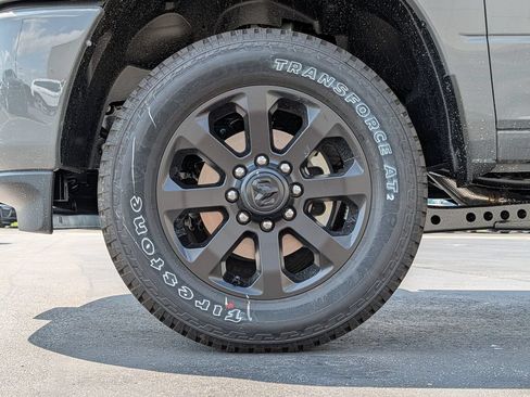 New 2026 RAM 2500 Big Horn AWD/4WD image 4